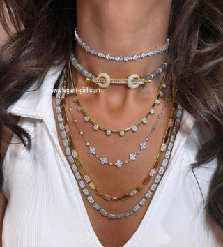 SPARKLE 5 FLOWERS NECKLACE
