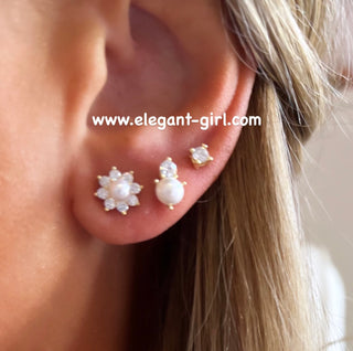 PEARL FLOWER STUD EARRING