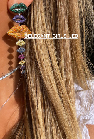 ALL KISSES EARRING