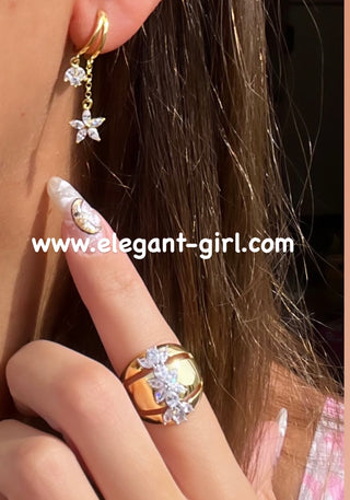 BOLD FLOWERS RING