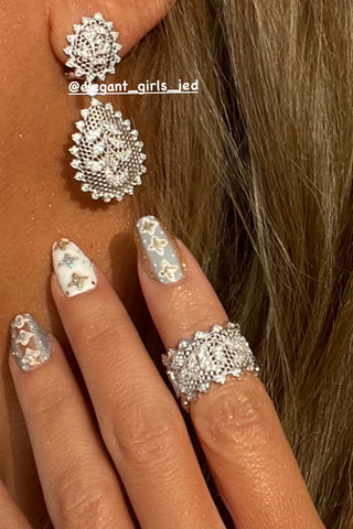 THE LUXURY WHITE LACE RING