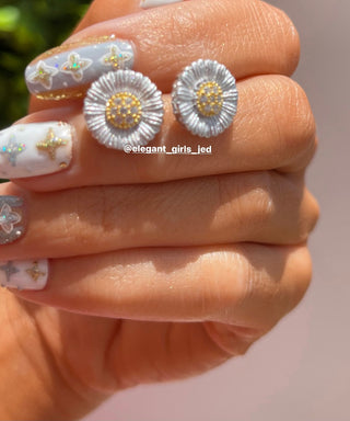 THE LUXURY SUN FLOWER STUD EARRING