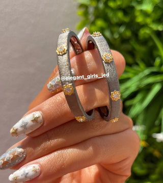 THE LUXURY MIX ARCH EARRING