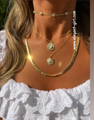 THE GOLDEN MOON NECKLACE
