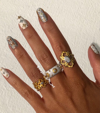 THE LUXURY CLOVER RING