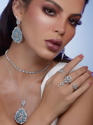 NEW DIAMOND SHAPE CHOKER SILVER