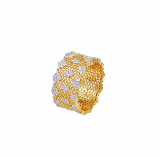 THE LUXURY LACE DANTIL GOLD RING