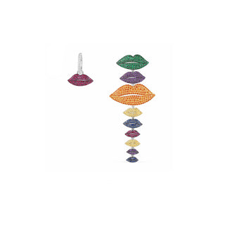 ALL KISSES EARRING