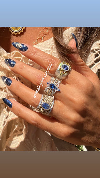 THE ROYAL DOU BLUE SAPPHIRE RING