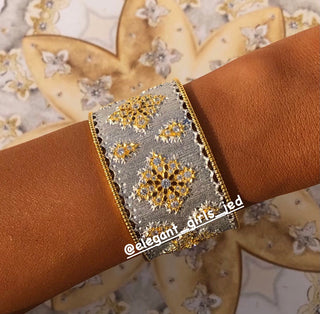 THE LUXURY MIX GOLD DIAMOND BANGEL