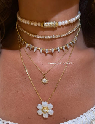 MOTHER OF PEARL FLOWER NECKLACE