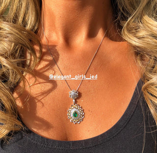 THE LUXURY EMERALD SILVER NECKLACE