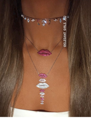 ONE KISS NECKLACE