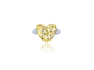 YELLOW BIG SOLITAIRE HEART RING